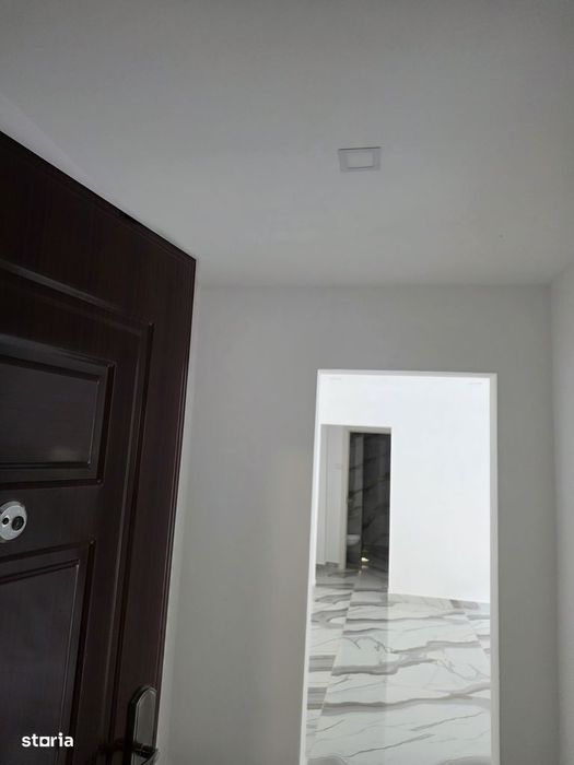 Propietar vind apartament în Resita Caras-Severin la parter Zona Intim — fotografia 1