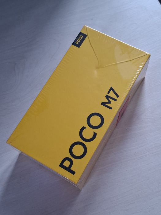 Poco M7 в упаковке