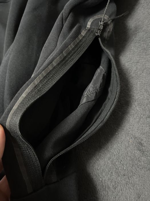 Pantaloni nike tech