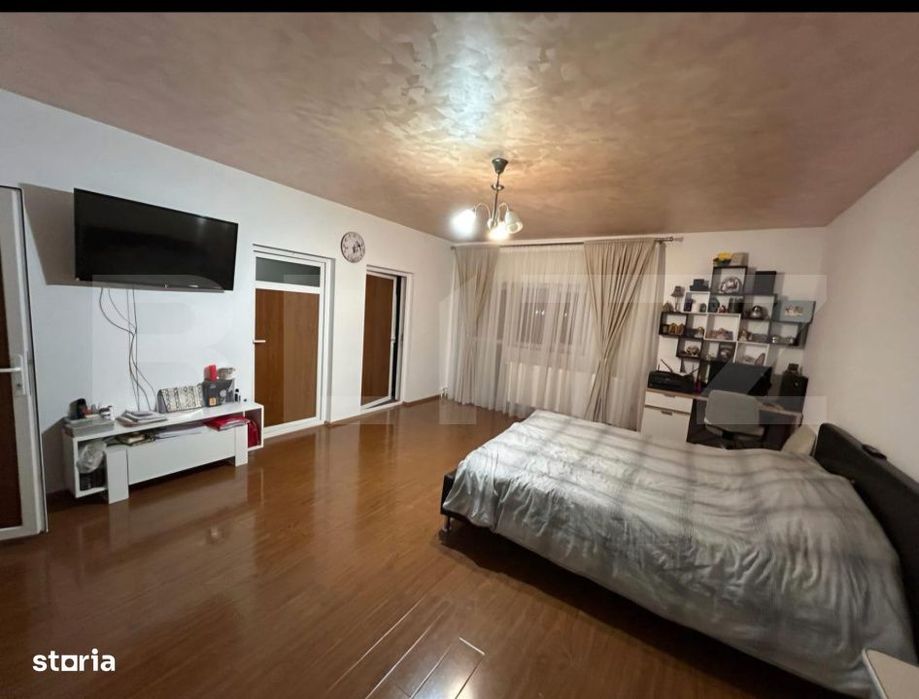 Casa de vanzare sau inchiriere, 7 camere, 315 mp, zona - Sisesti
