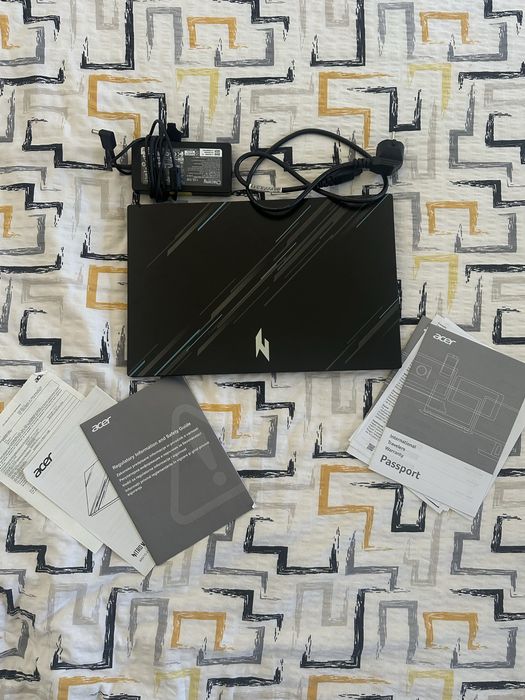Laptop Gaming Acer Nitro V15, încă in garanție