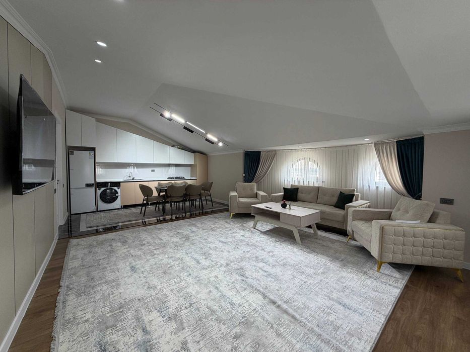 №4795 Продается квартира мансарда с евро ремонтом 3х ком 93кв