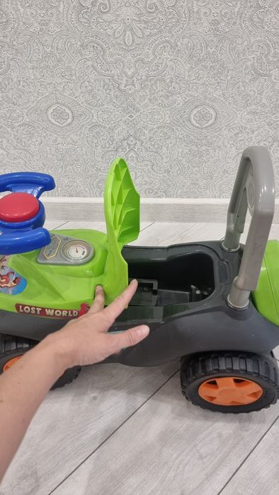 Каталка- машина-толокар- драндулет.