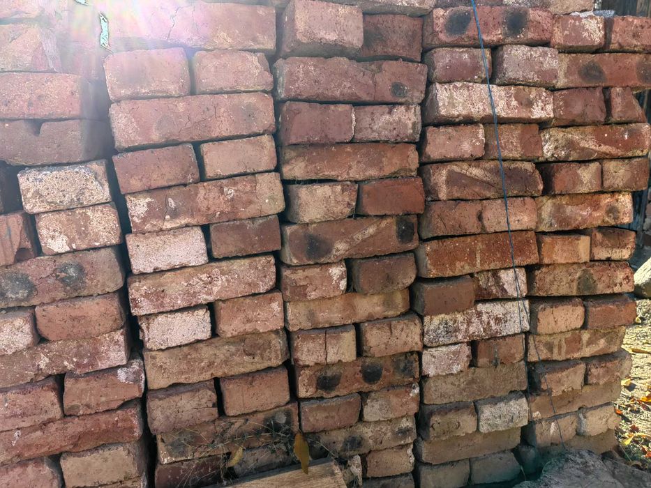 Стари тухли плътни единичка