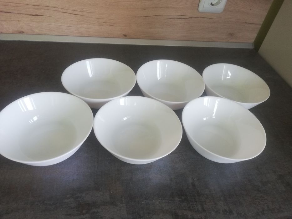 7 евро, за 6 броя нови купички,  стъкло,  500 мл вместимост,  с етикет