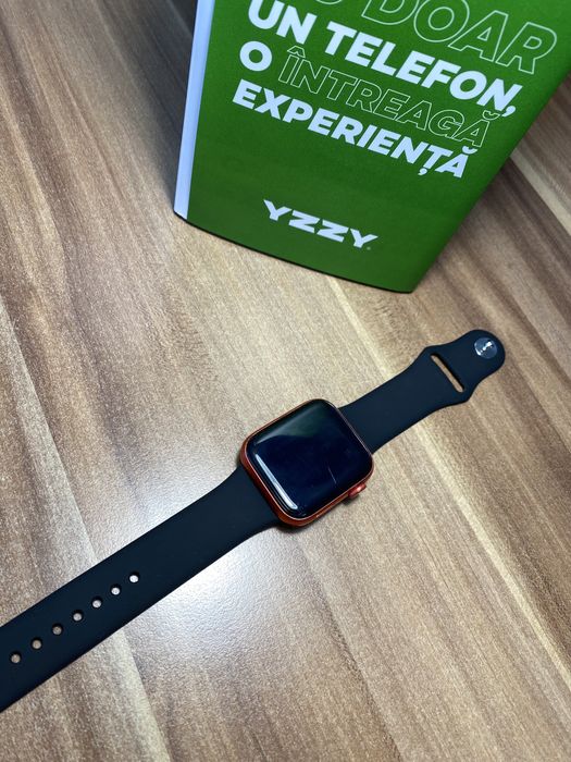 Apple Watch Seria 6 / 44 mm / GPS / Red / Foarte bun