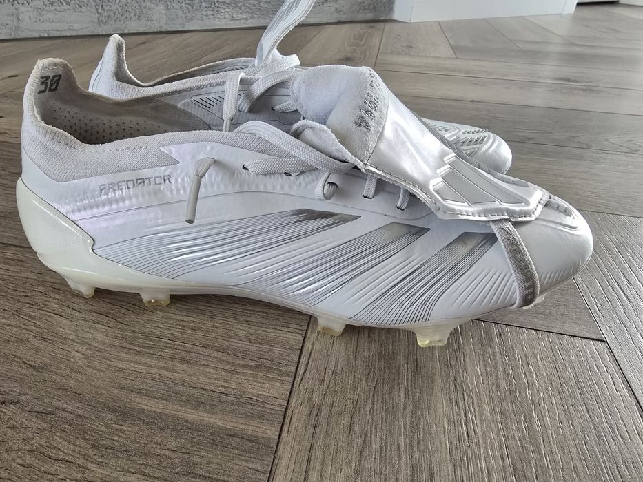 Ghete fotbal Adidas Predator profesionale