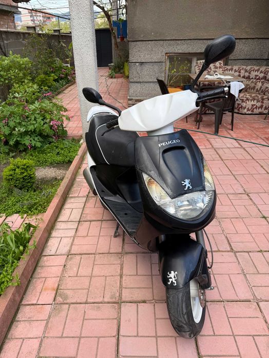 Мотопед Пежо Vivacity 49 кубика