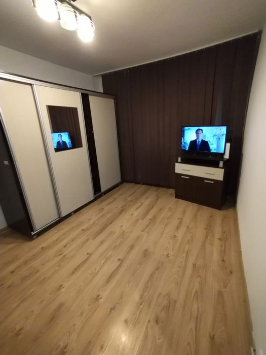 Închiriez apartament 2 cam. parter la 3 min. de statia metrou 1 Decembrie 1918, cu tot ce trebuie.