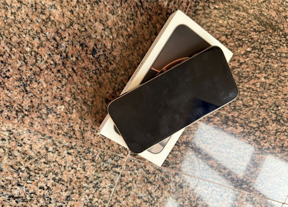 iPhone 16 Pro Max Gold Impecabil
