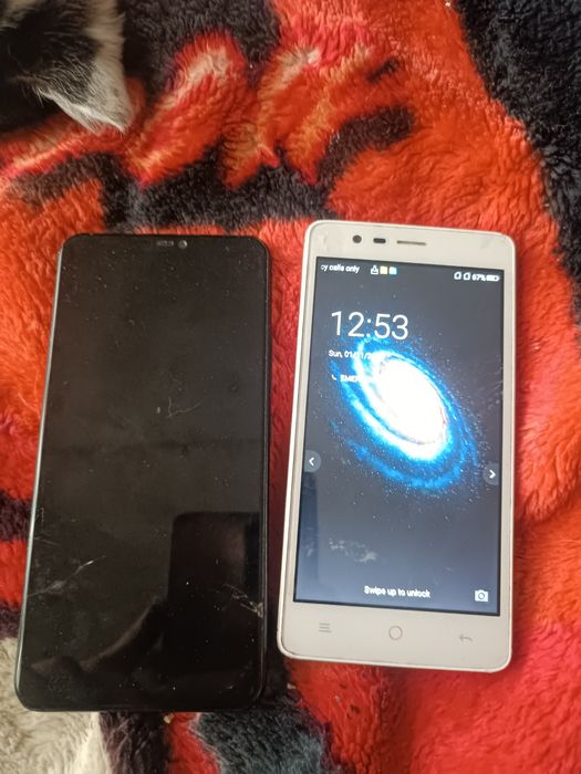 Продам два телефона