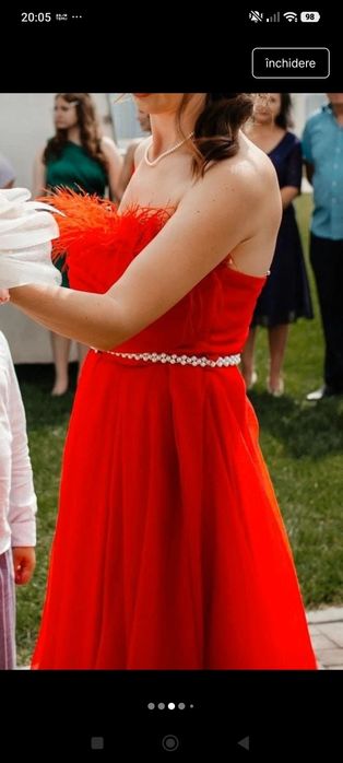 Rochie midi roșie superbă nașă