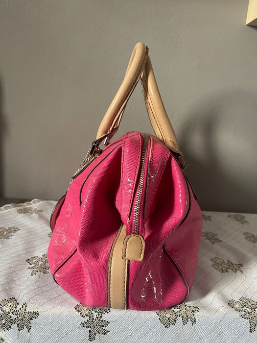 Чанта на Guess, розова
