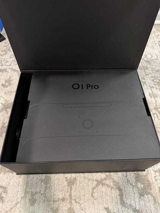 JMGO O1 Pro Ultra Short Throw Smart Proyektor — Yangidek, Pult bilan