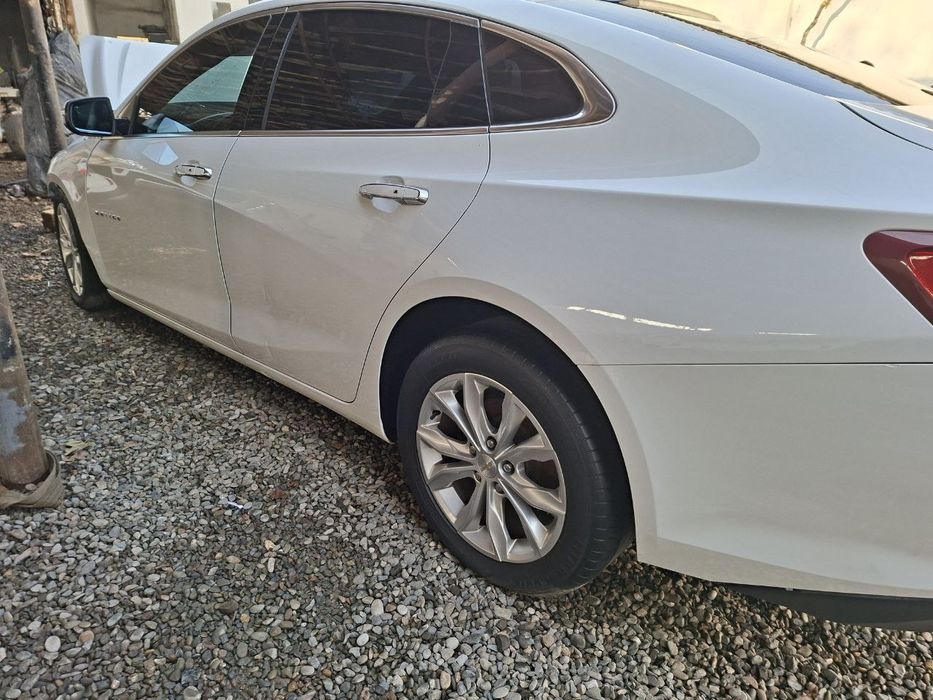 Avarinniy malibu 2
143 min yurgan 
Benzinda 
Mator karobka butun 
Oldi