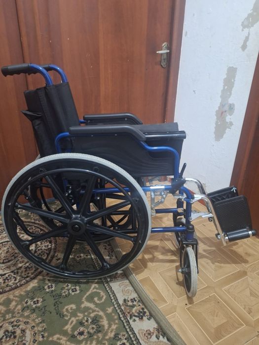 Инвалидная коляска