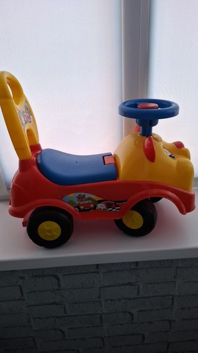 Продам толокар(машина)