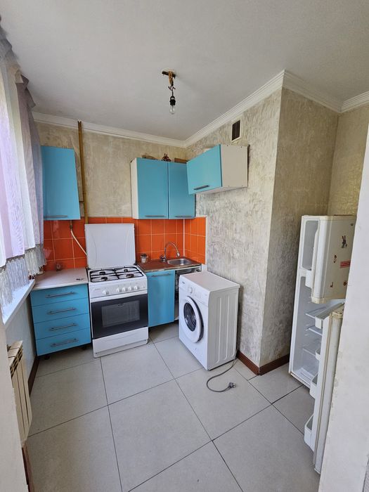 Сдам 3 комнатную  квартиру