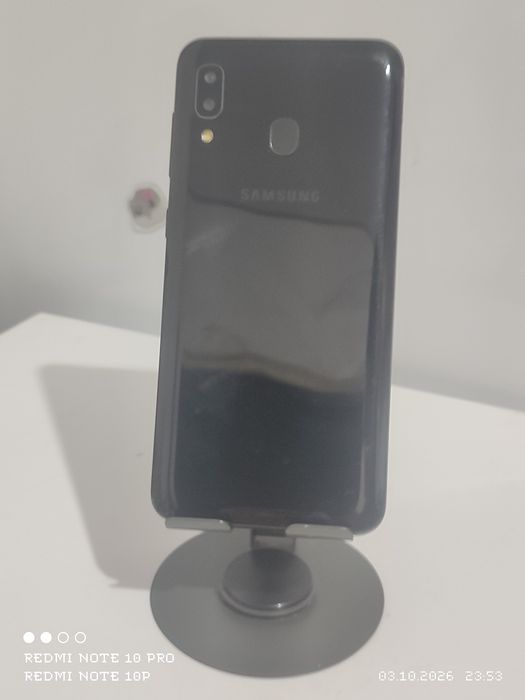 Samsung A20 (sm-205fn) б/у
