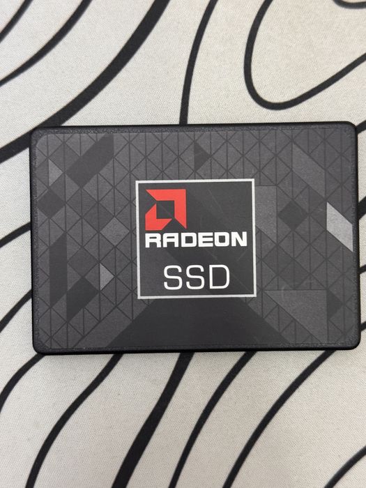 SSD быстрый на 240GB