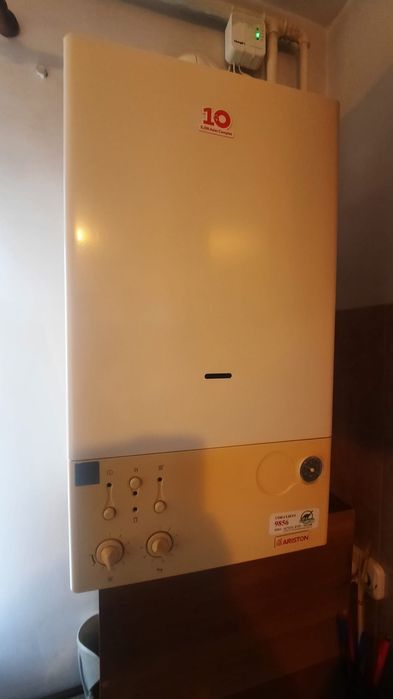 Centrala termica pe gaz Ariston