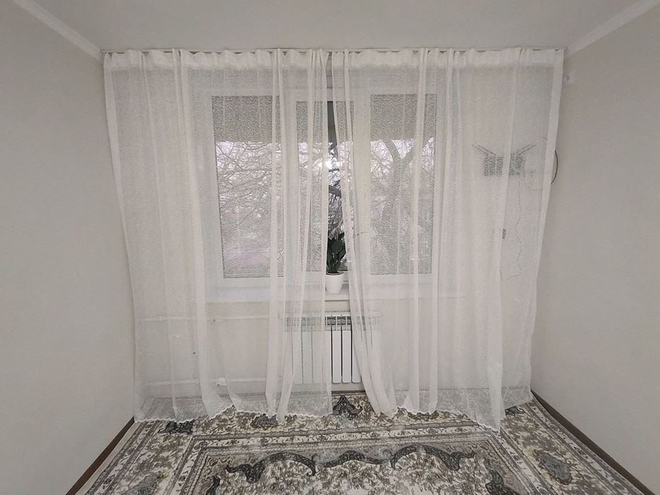 1 хоналик квартира сотувда.Гиштлик дом.Тошкент Улугбек поселкада