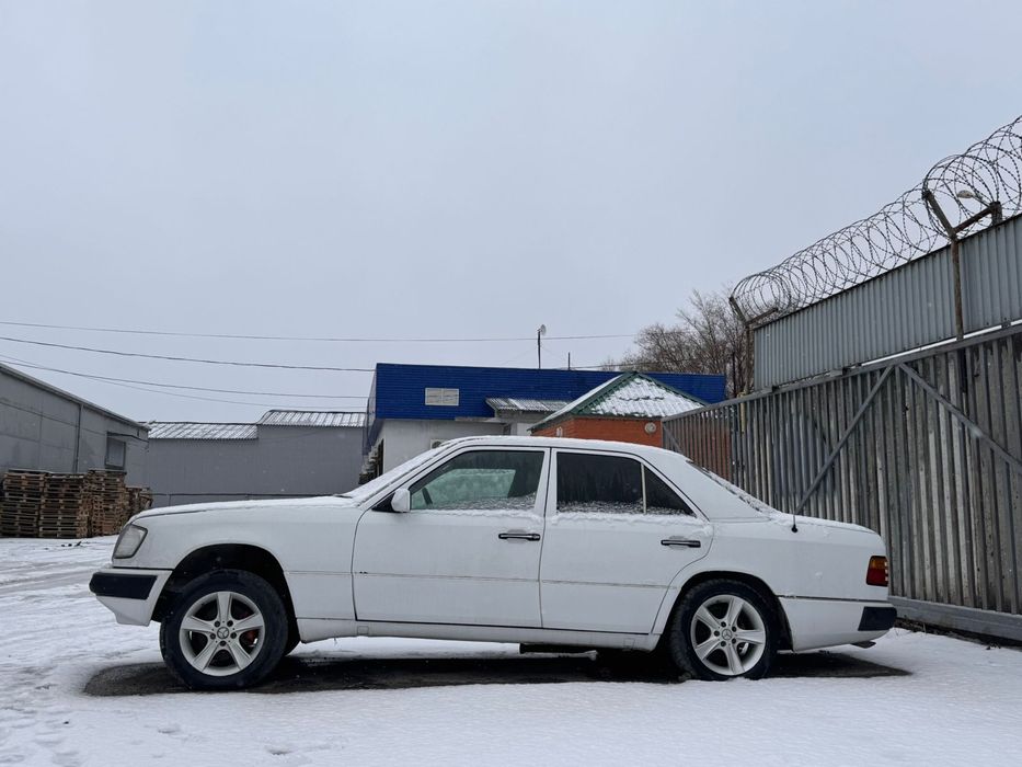 Мерседес 124 cccc