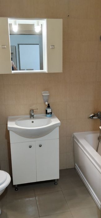 Închiriez apartament Militari residence
