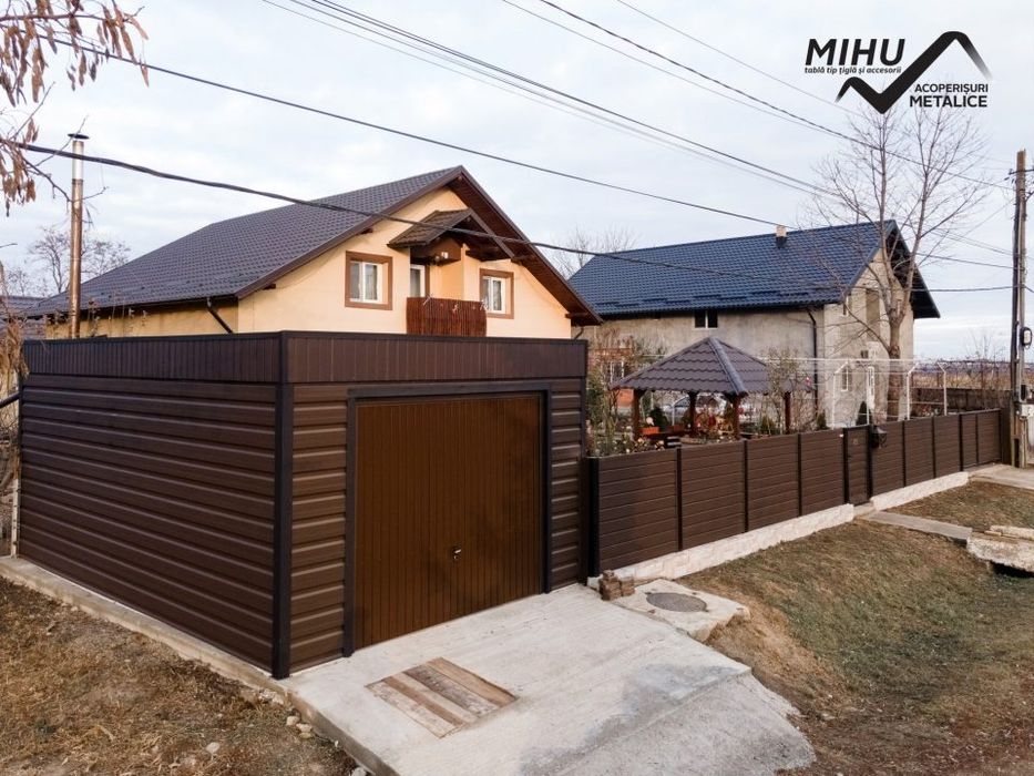 Garaj metalic din panouri sandwich 3.5 x 6.4m