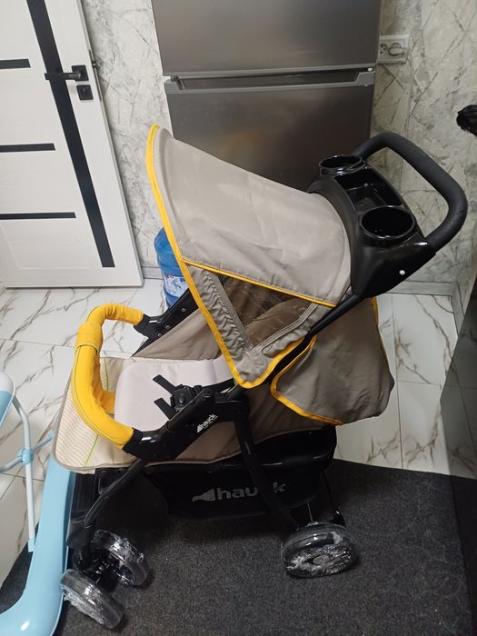 Продаётся фирменный коляска Hauck for kids