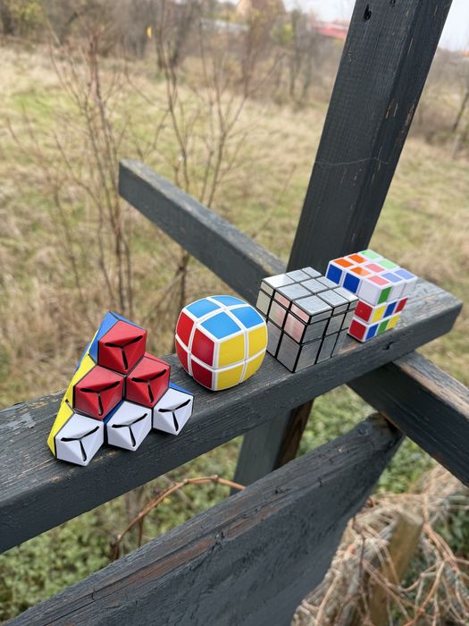 Jocuri logica: cub rubik, x si 0, labirint
