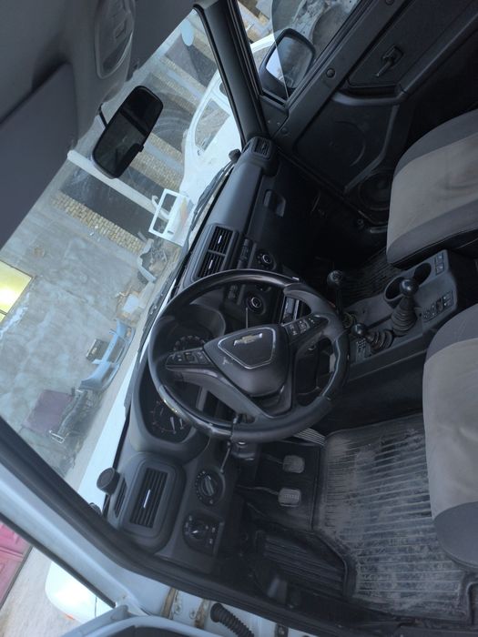 Нива УРБАН 2021 фулл сотилади.