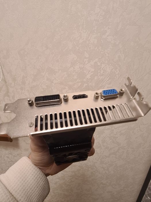 Продам видеокарту GT 630