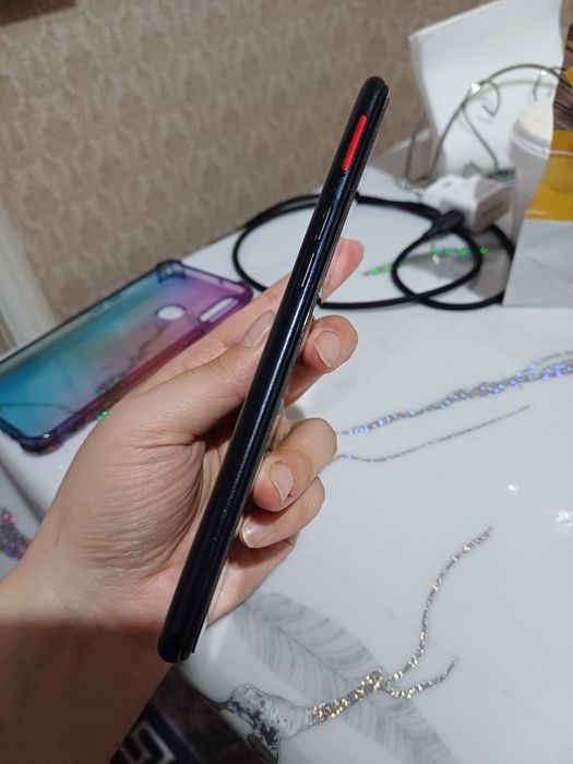 Продам Samsung Galaxy A10s