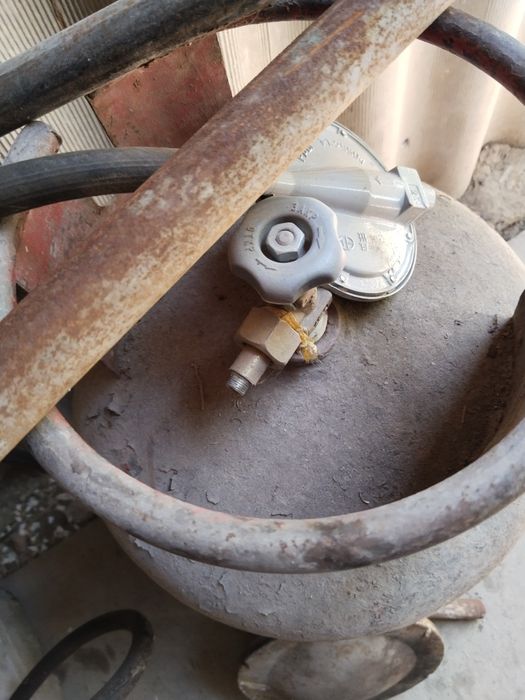 Газовый балон с горелкой 3 вида.