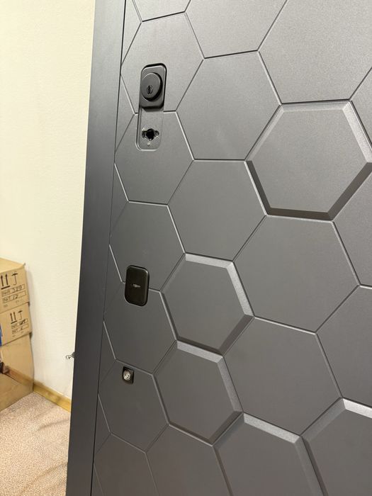 Продам дверь Luxor 2МДФ 3Д (860мм) левая