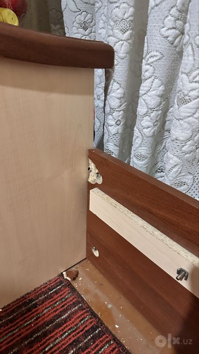 Продается кровать полторушка