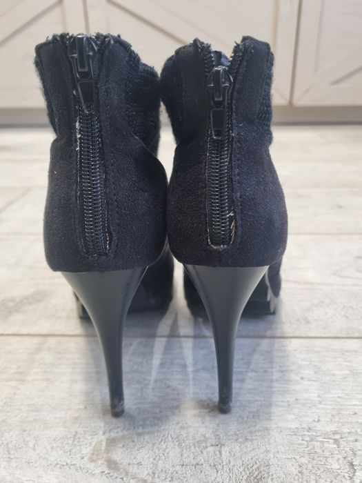 Дамски обувки номер 38