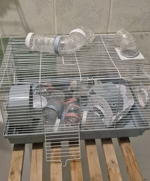 Продам клетку для хомяка