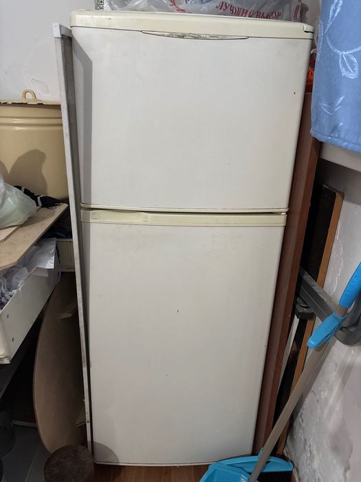 Холодильник и стиральная машина даром