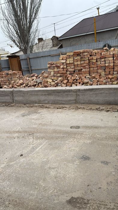 Продается дом , отдельно стоящий.