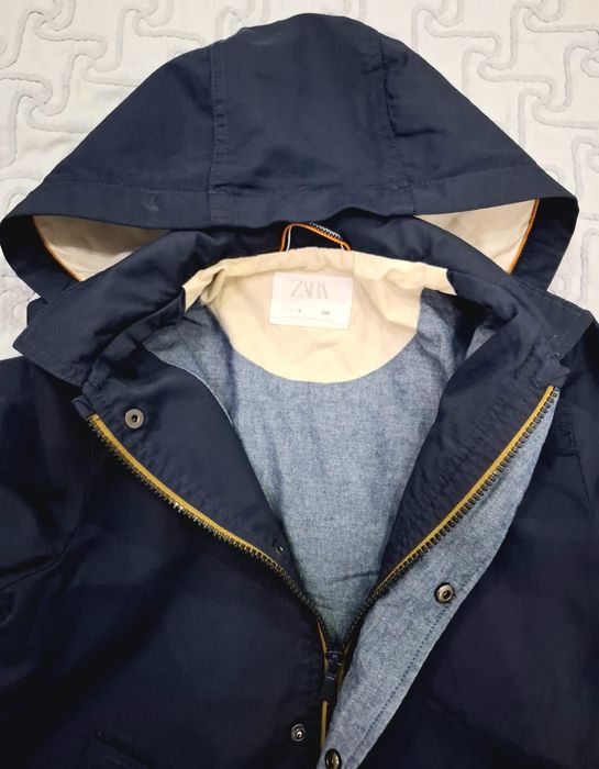 Продается куртка-плащ,фирма ZARA.состояние идеальное,бездефектов.р134.
