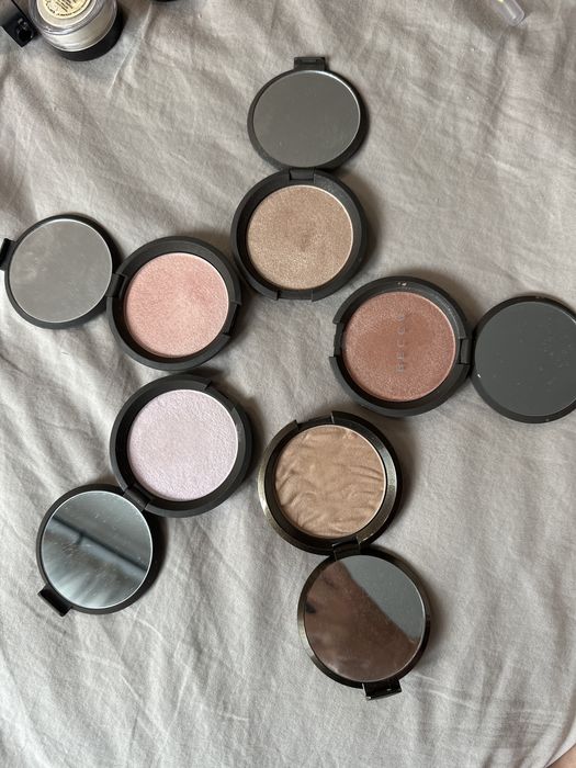 Продам хайлайтеры Becca