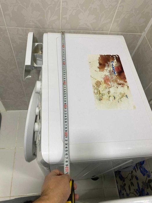 Продам стиральную машину Indesit