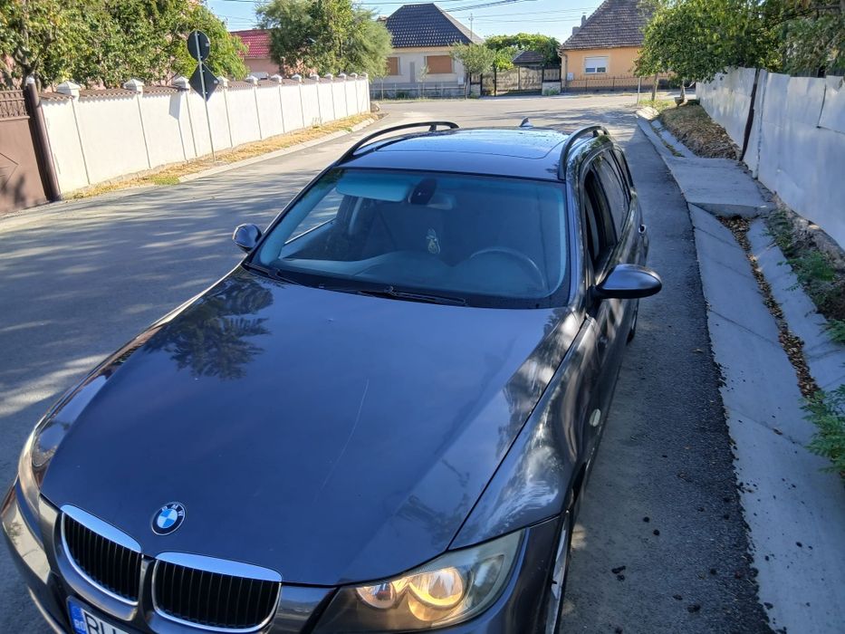Vand bmw 320 ,2007,163 de cai distribuție in fata