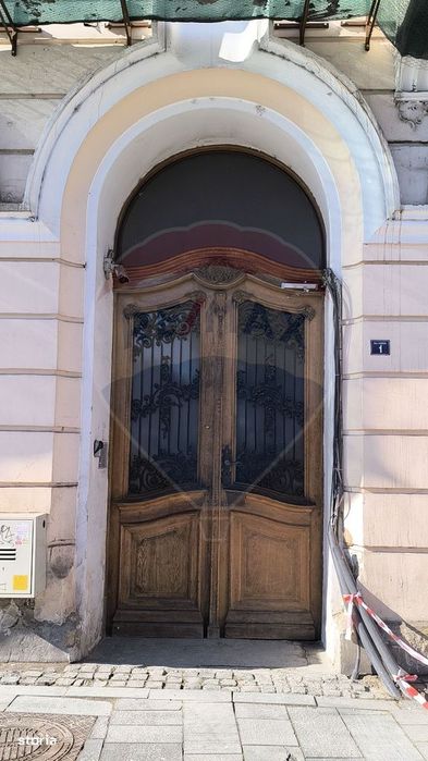 Apartament de vânzare în Palatul Berde, strada Horea
