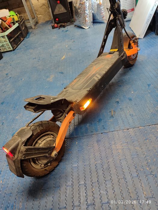 Продавам електрическа тротинетка