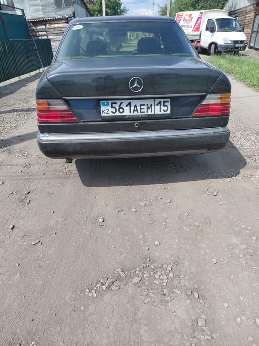 Продам мерседес Е230