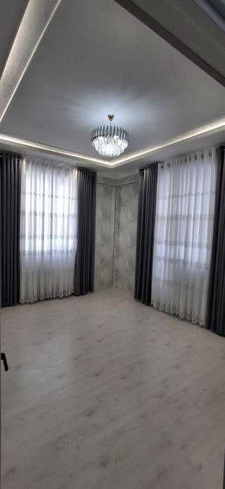 Продаётся 2х комн квартира на 1 этаже Ор-р  7 микрорайон