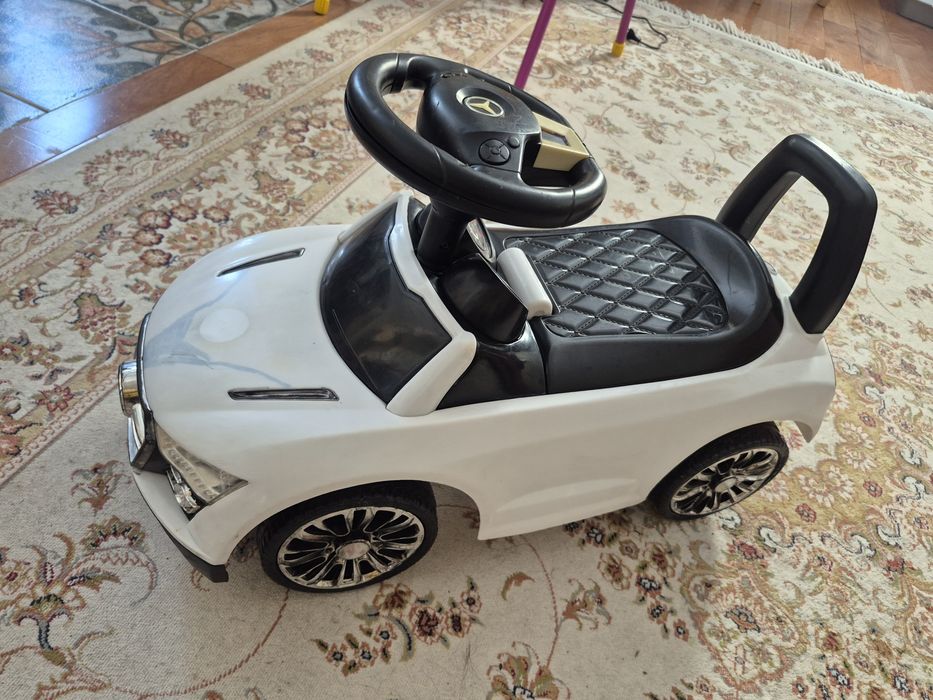 Толокар, каталка, машинка продам